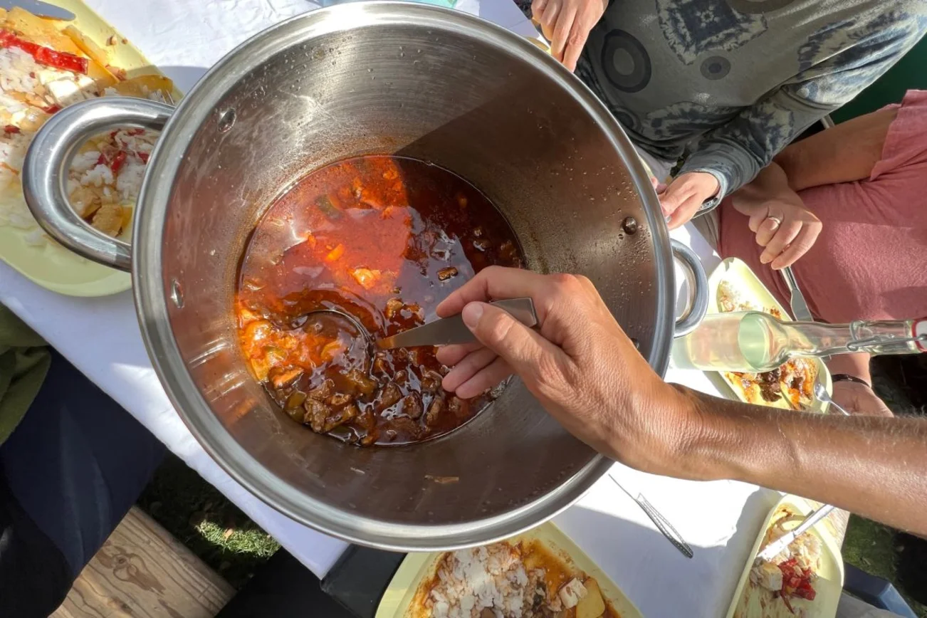 Kesselgulasch im Topf