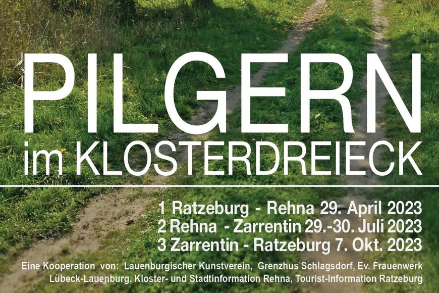 Wanderweg mit weißem Schriftzug - Copyright: Webdesign + Fotografien Christian Egelhaaf