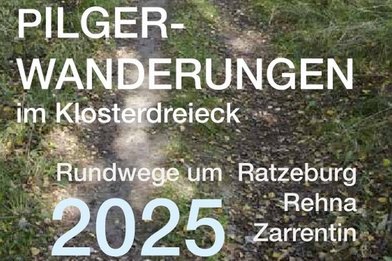 Schriftzug Pilgerwanderungen auf grünem Hintergrund - Copyright: Sabine Egelhaaf
