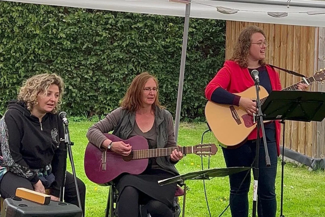 3 Frauen der Tontalente