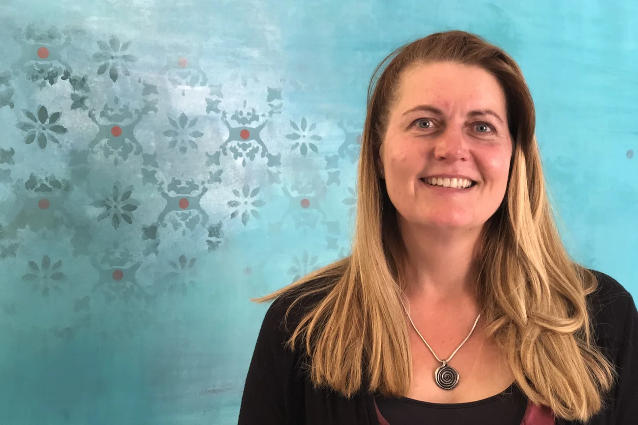 Für Silke Meyer, Leiterin des Frauenwerks Lübeck-Lauenburg, ist der Weltgebetstag auch eine große Friedensbewegung.